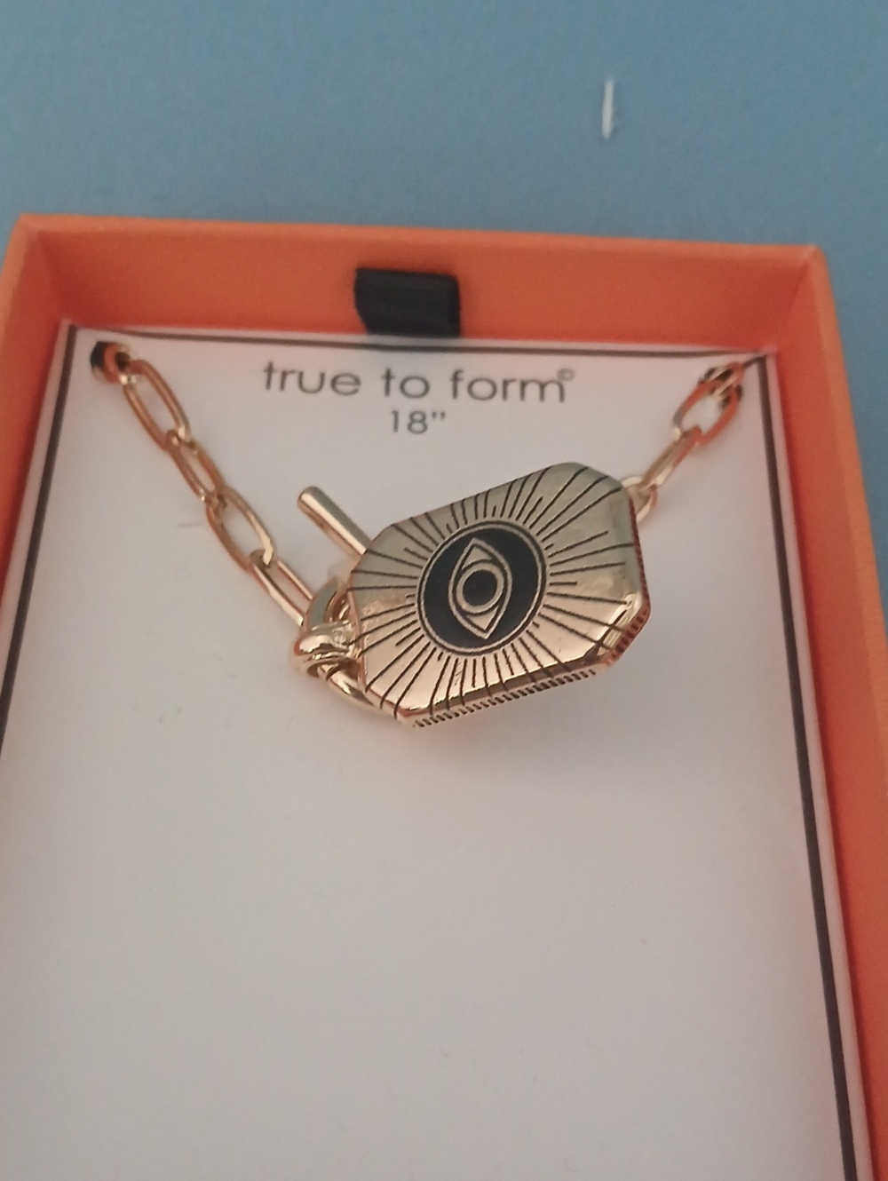True to Form Reversible Gold Tone Black Cat/Evil Eye Pendant Necklace 18" - Picture 3 of 5